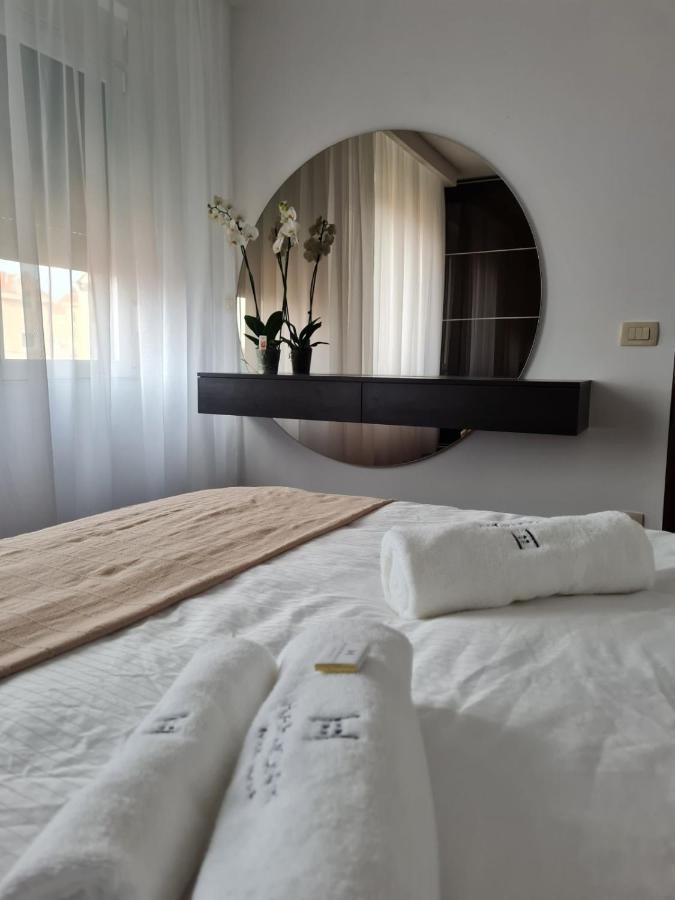 Harmony Apartmani Arandelovac Buitenkant foto